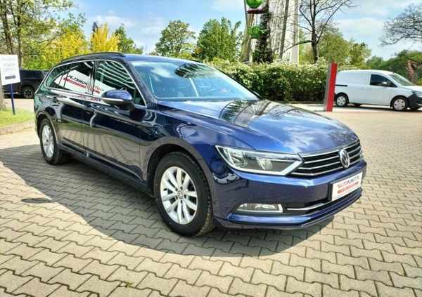 Volkswagen Passat cena 84900 przebieg: 133618, rok produkcji 2019 z Piotrków Kujawski małe 232